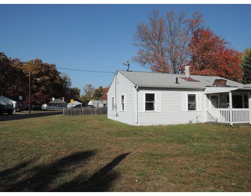 96 Vadnais St, Springfield, MA 01104 photo 2
