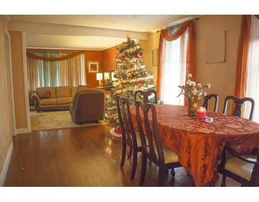 36 Phillips St, Lawrence, MA 01843 photo 2