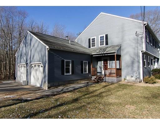 4 Carpenter Hill Rd #A, Mendon, MA 01756 photo 2
