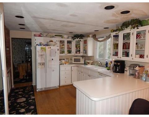 1237 Edgell Rd, Framingham, MA 01701 photo 2