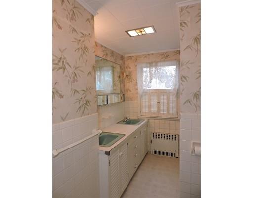 13 Crown St, Webster, MA 01570 photo 24