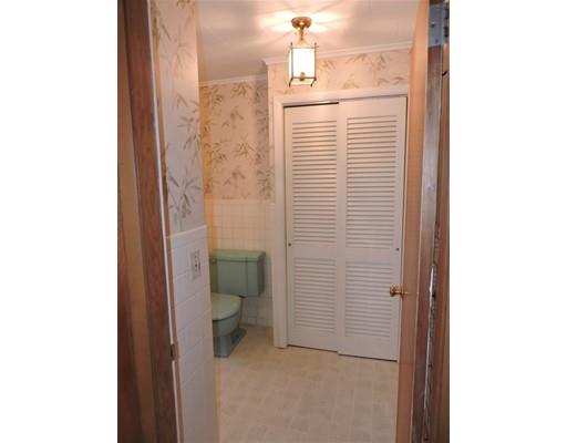 13 Crown St, Webster, MA 01570 photo 23