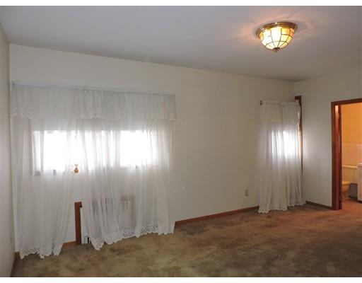 13 Crown St, Webster, MA 01570 photo 15