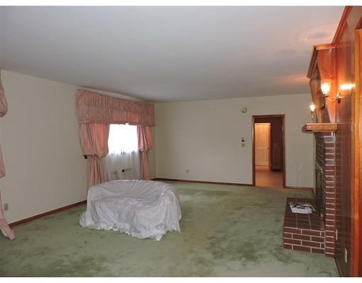13 Crown St, Webster, MA 01570 photo 14