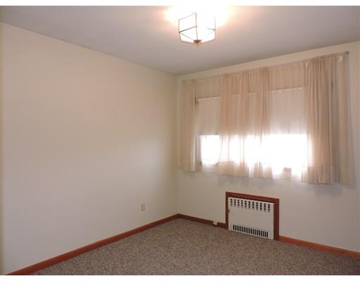 13 Crown St, Webster, MA 01570 photo 21