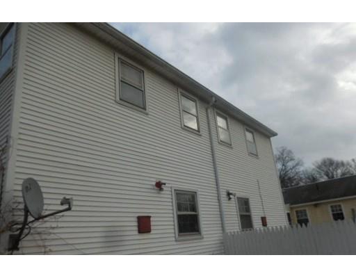94 Wallace St, Springfield, MA 01119 photo 3