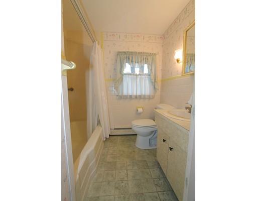 53 Eureka St, Worcester, MA 01603 photo 5
