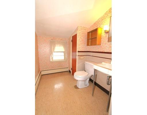 53 Eureka St, Worcester, MA 01603 photo 11