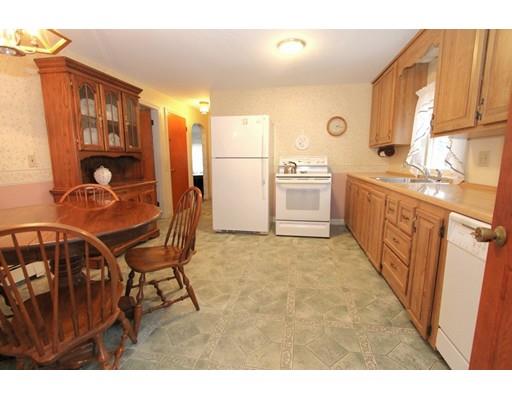 53 Eureka St, Worcester, MA 01603 photo 3