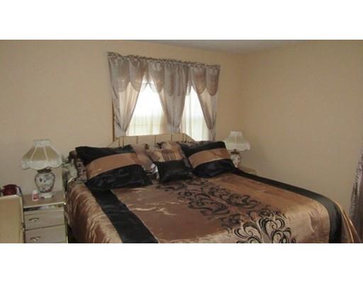 178 Redlands St, Springfield, MA 01104 photo 11