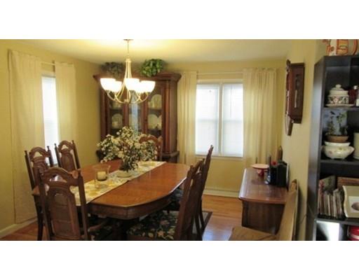 178 Redlands St, Springfield, MA 01104 photo 4