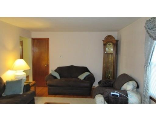 178 Redlands St, Springfield, MA 01104 photo 10