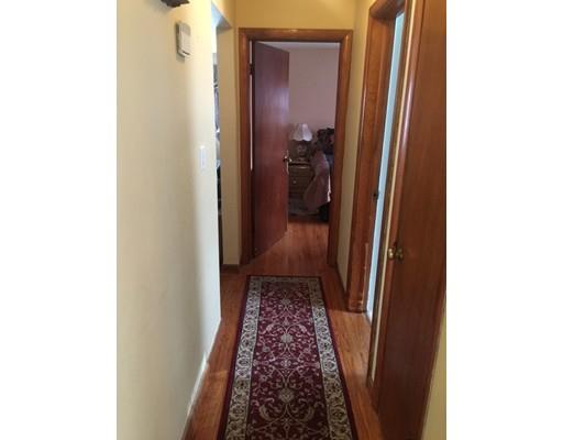 178 Redlands St, Springfield, MA 01104 photo 9