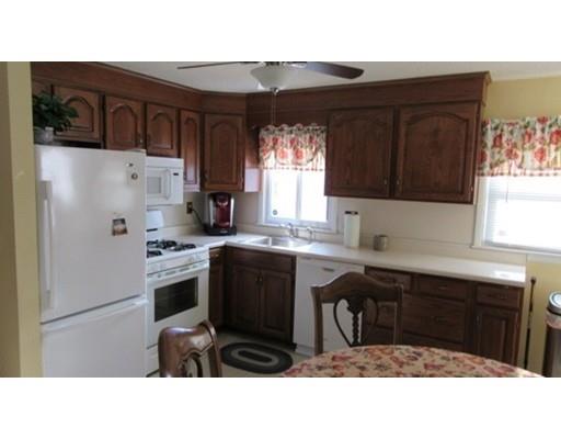 178 Redlands St, Springfield, MA 01104 photo 5