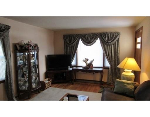178 Redlands St, Springfield, MA 01104 photo 8