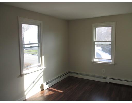 10 Vincent Cir, Worcester, MA 01604 photo 12
