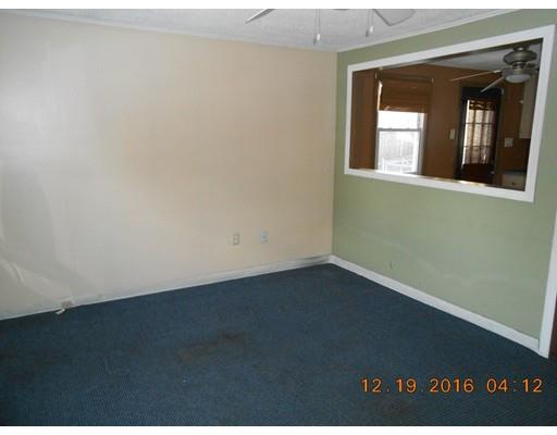 90 Newfield Rd, Springfield, MA 01119 photo 3