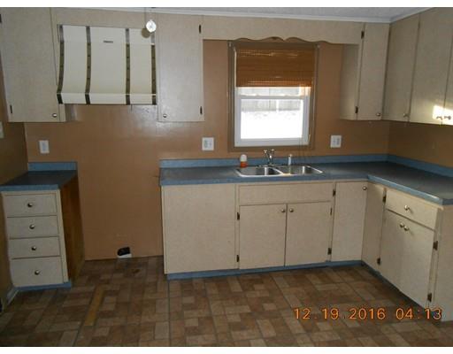 90 Newfield Rd, Springfield, MA 01119 photo 4