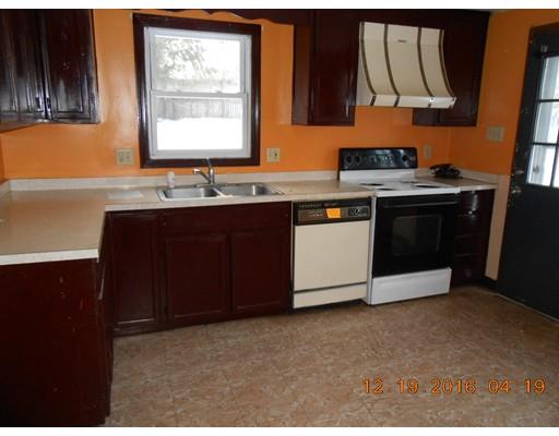 90 Newfield Rd, Springfield, MA 01119 photo 11