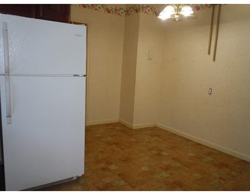 25 Itendale St, Springfield, MA 01108 photo 9