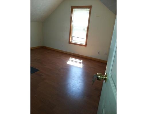 18 Hacker St, Worcester, MA 01603 photo 11