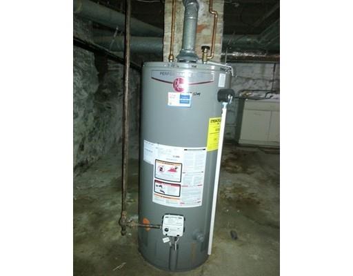 18 Hacker St, Worcester, MA 01603 photo 15