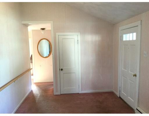 34 Markham Cir, Ayer, MA 01432 photo 9