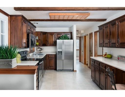 146 East St, Upton, MA 01568 photo 11