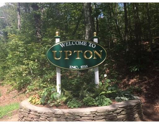 146 East St, Upton, MA 01568 photo 2