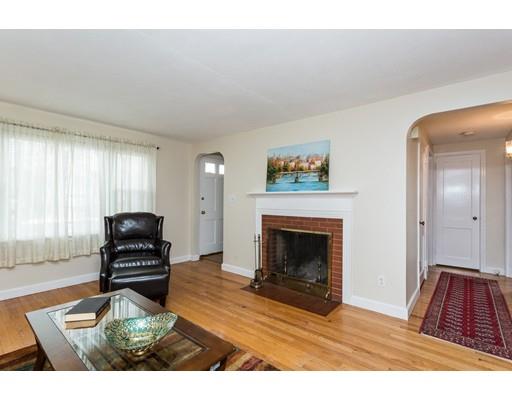110 Old Brook Rd, Springfield, MA 01118 photo 4