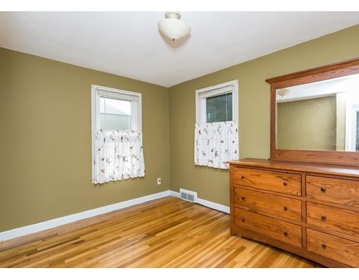 110 Old Brook Rd, Springfield, MA 01118 photo 13
