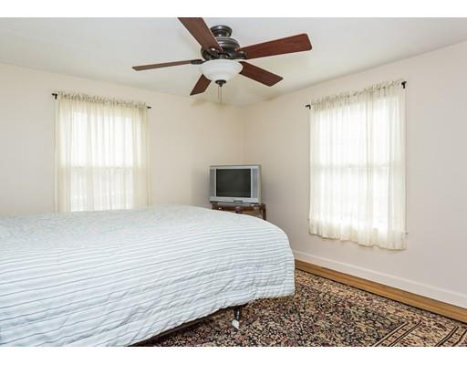 110 Old Brook Rd, Springfield, MA 01118 photo 10