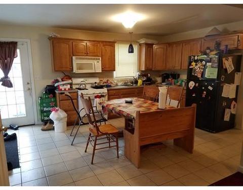 34 Daisy Ln, Fall River, MA 02721 photo 4