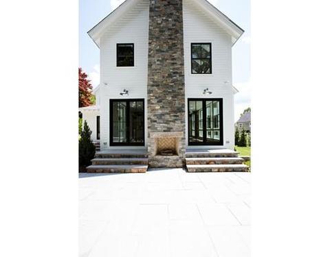 22 Lathrop Rd, Wellesley, MA 02482 photo 2