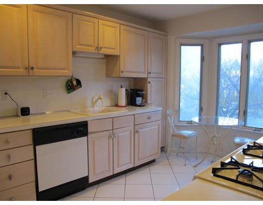 61 Maple St #O, Canton, MA 02021 photo 10