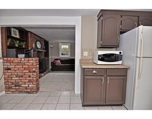 2 Mathurin Rd, Plainville, MA 02762 photo 4