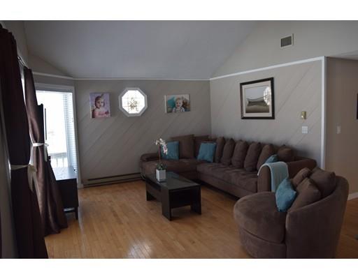 15 Wakefield Ave, Webster, MA 01570 photo 2