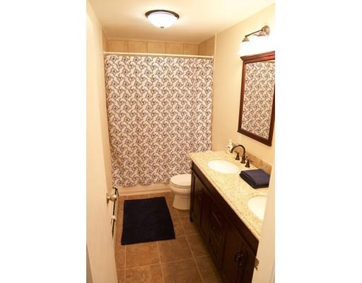 187 Pilgrim Ave, Worcester, MA 01604 photo 9