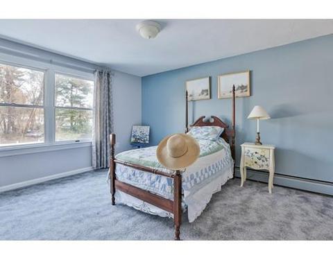 4 Robin Dr, Hudson, NH 03051 photo 21
