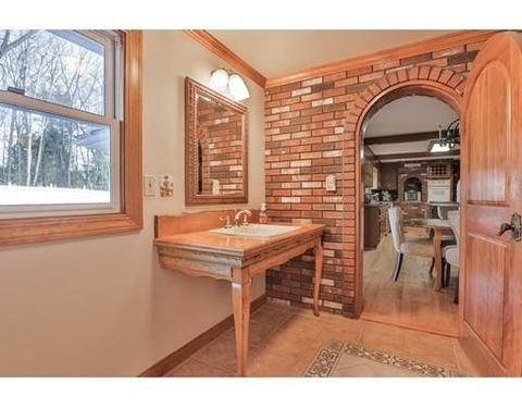 4 Robin Dr, Hudson, NH 03051 photo 11