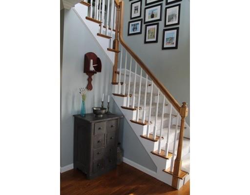 18 Josiah Dr, Upton, MA 01568 photo 5