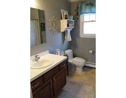 18 Josiah Dr, Upton, MA 01568 photo 16