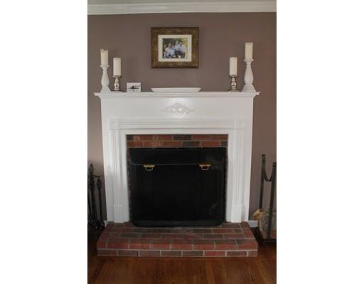 18 Josiah Dr, Upton, MA 01568 photo 9