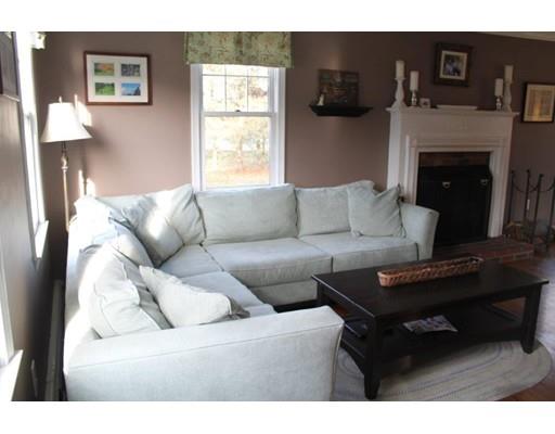 18 Josiah Dr, Upton, MA 01568 photo 8