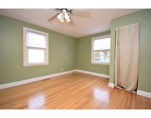 106 Windemere St, Springfield, MA 01104 photo 16