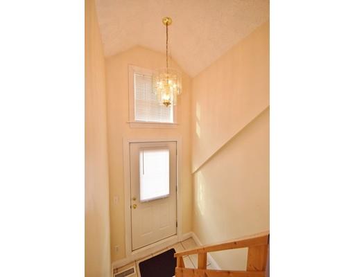 106 Windemere St, Springfield, MA 01104 photo 9