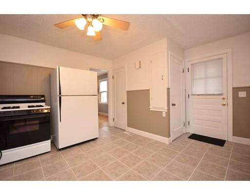 106 Windemere St, Springfield, MA 01104 photo 5