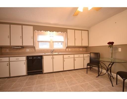 106 Windemere St, Springfield, MA 01104 photo 13