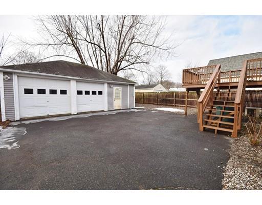 106 Windemere St, Springfield, MA 01104 photo 2