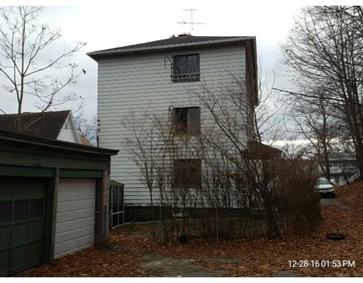 39 Catharine St, Worcester, MA 01605 photo 3